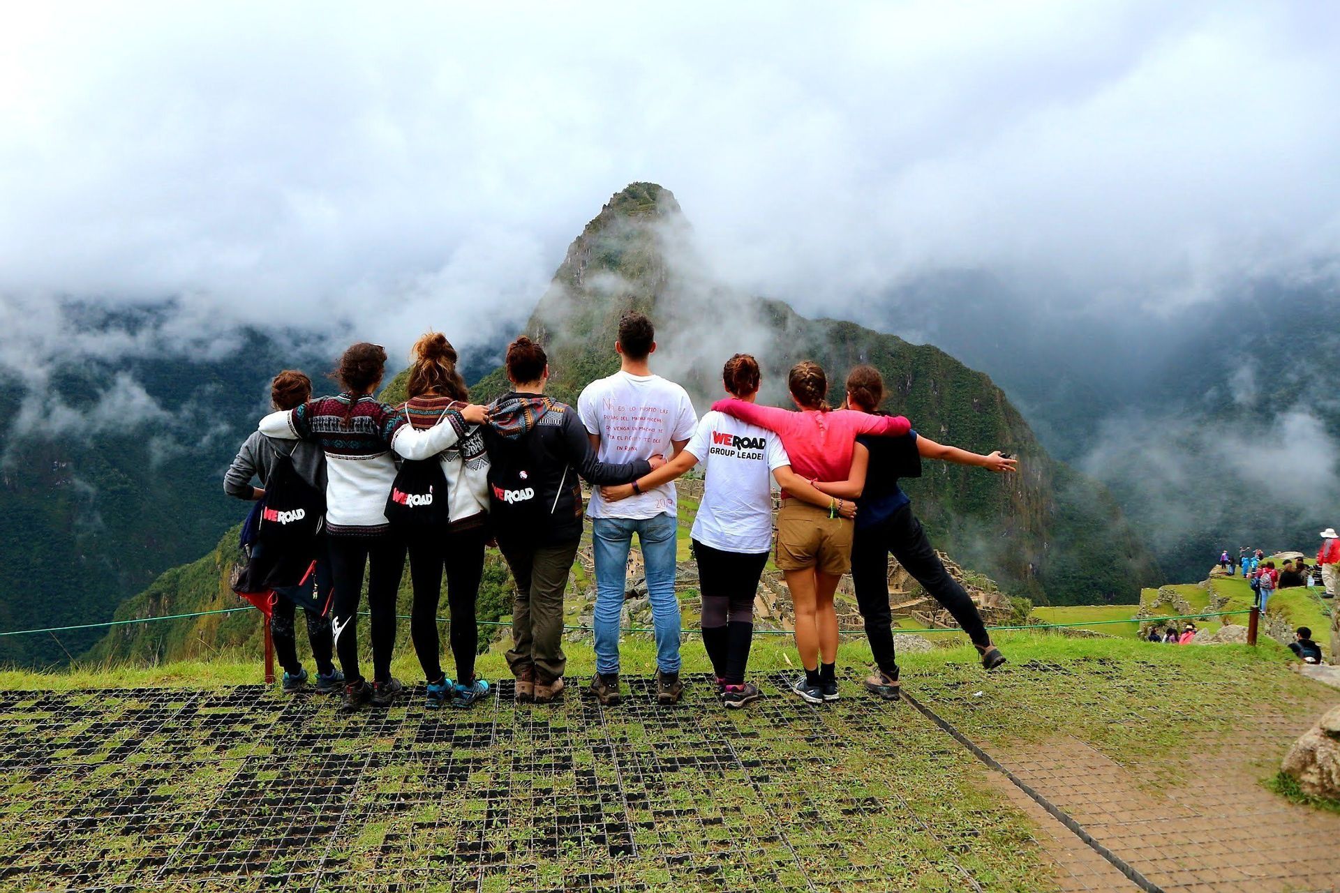 Ammira Machu Picchu e le Montagne Arcobaleno! Il Perù con WeRoad ti lascierà a bocca aperta.