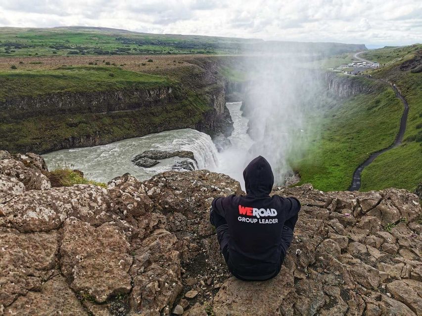 viaggio-di-gruppo-islanda-weroad-cascata-2.jpg