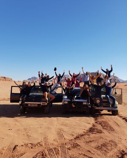 travel-jordan-adventure-jeep-desert-landscape-autumn