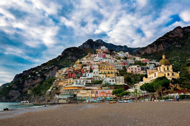 amalfi-coast-houses-colours